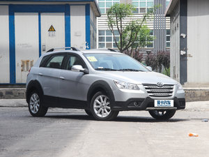 2012款1.6L 手动尊逸版 整体外观