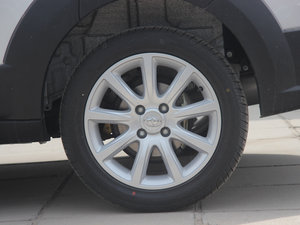 2012款1.6L 手动尊逸版 轮圈