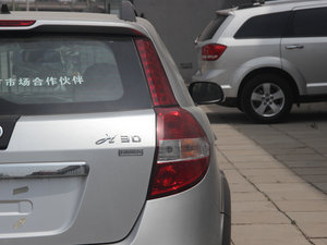 2012款1.6L 手动尊逸版 尾灯