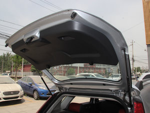 2012款1.6L 手动尊逸版 其它