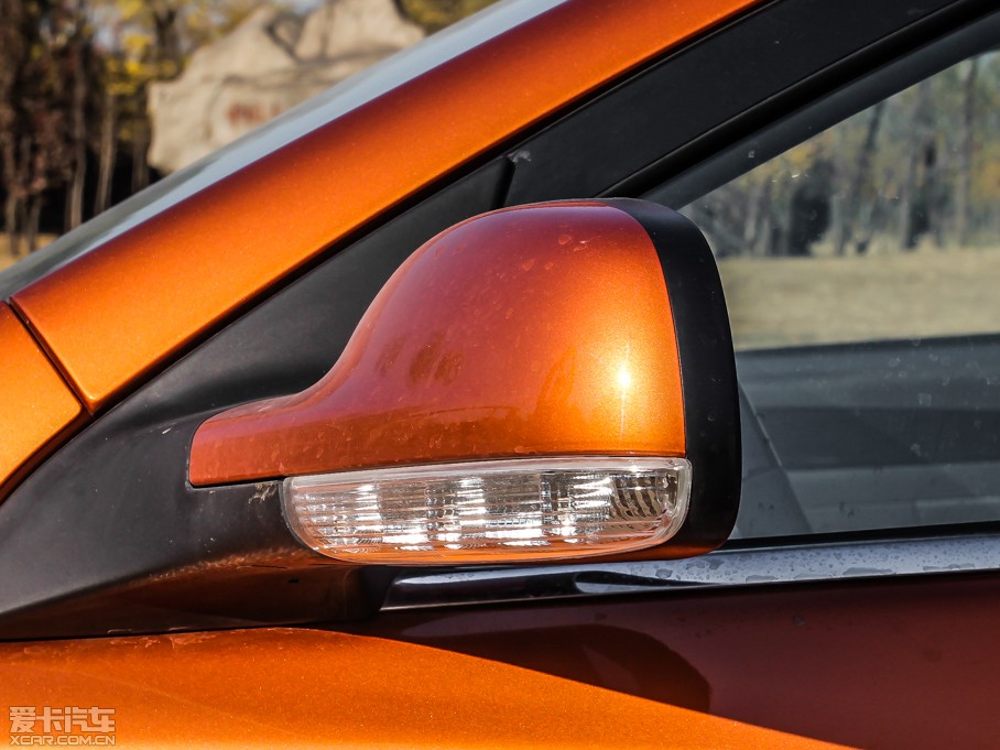 2013L(fng)CROSS 1.5L Ԅ(dng)ݰ