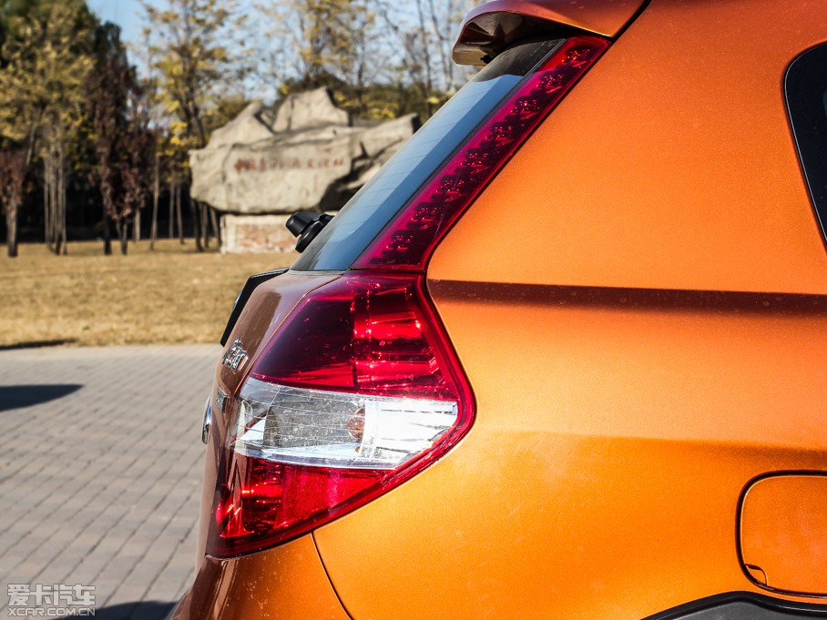 2013L(fng)CROSS 1.5L Ԅ(dng)ݰ