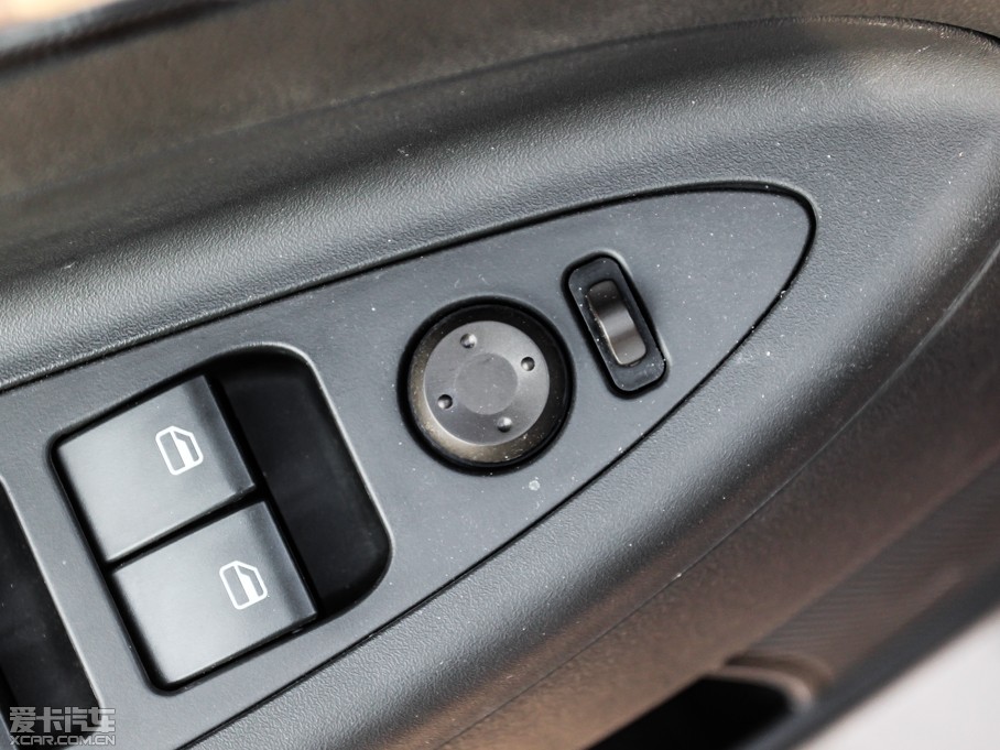 2013L(fng)CROSS 1.5L Ԅݰ