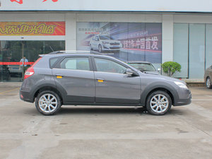 2013款1.6L 手动尊逸版 整体外观