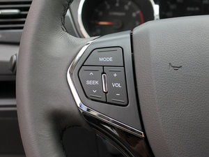 2013款1.6L 手动尊逸版 中控区