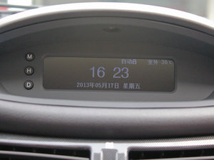 2013款1.6L 手动尊逸版 中控区
