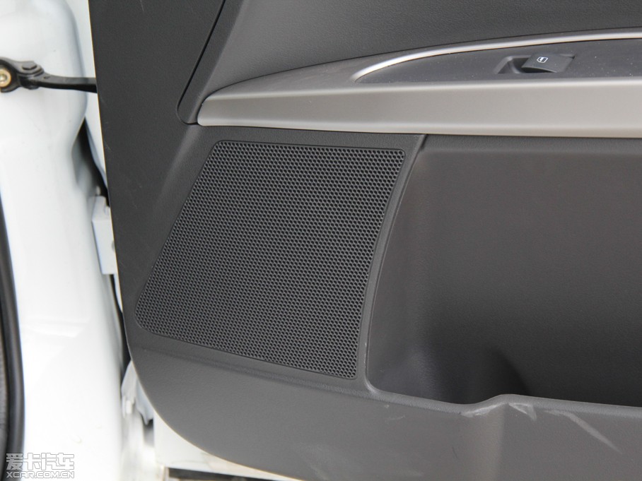 2014L(fng)CROSS 1.5L քӸж