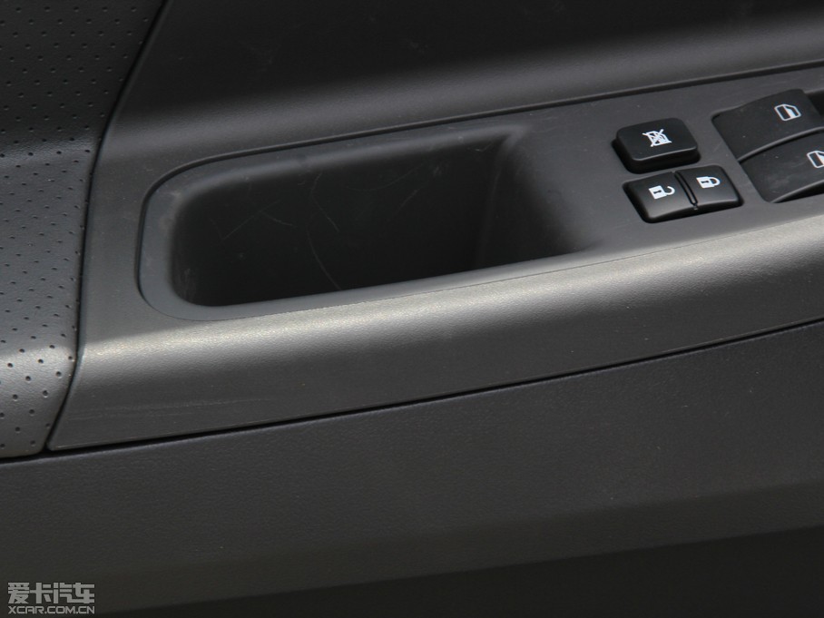 2014LCROSS { 1.5L Ԅ