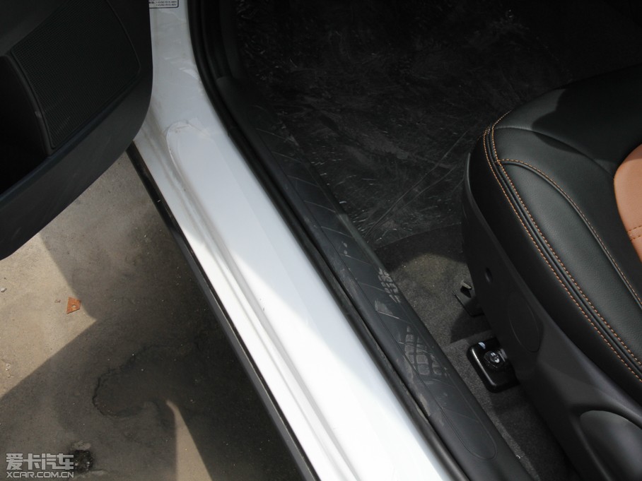 2014LCROSS { 1.5L Ԅ