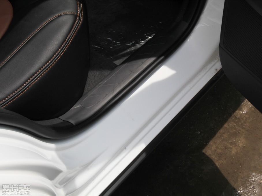 2014LCROSS { 1.5L Ԅ