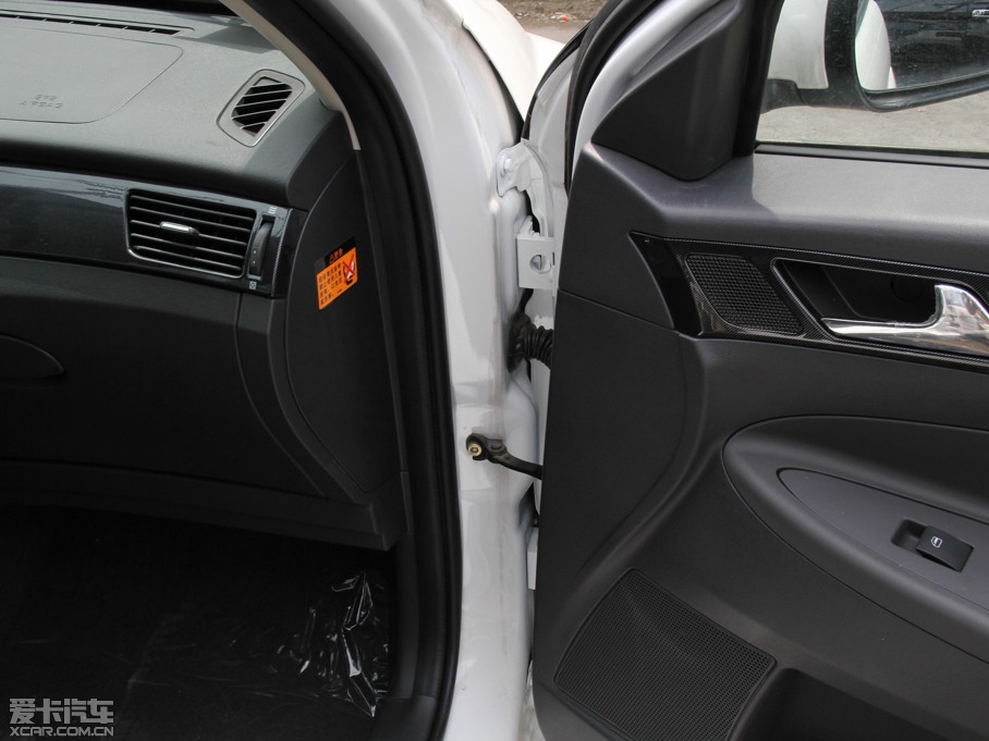 2014L(fng)CROSS { 1.5L Ԅ