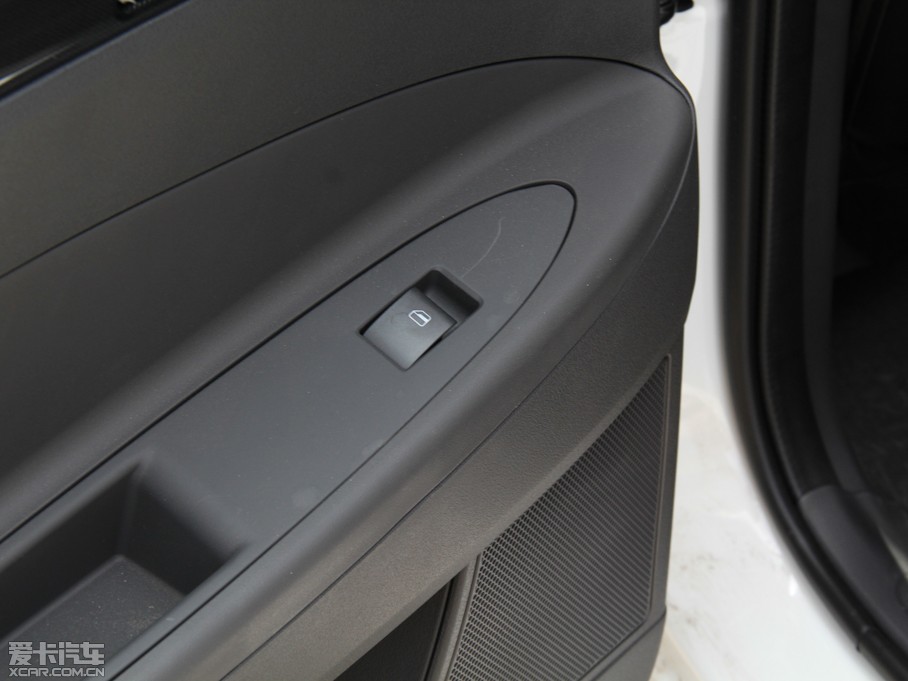 2014L(fng)CROSS { 1.5L Ԅ