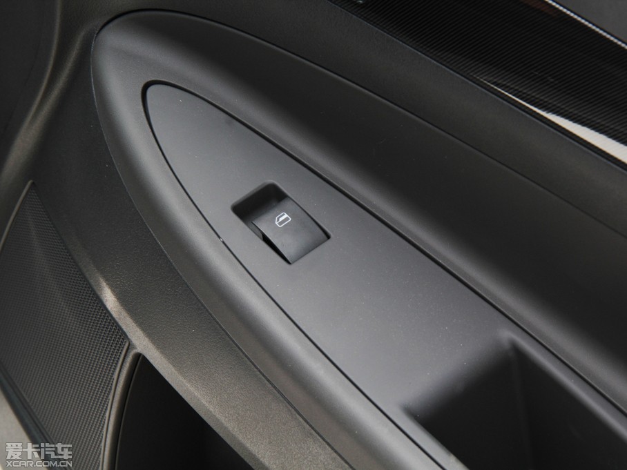 2014LCROSS { 1.5L Ԅ