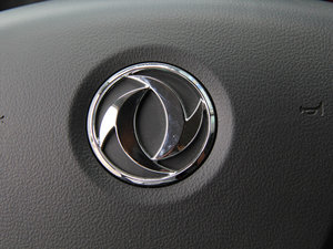 2014款1.5L 手动感恩版 中控区