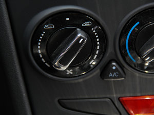 2014{ 1.5L Ԅ п؅^