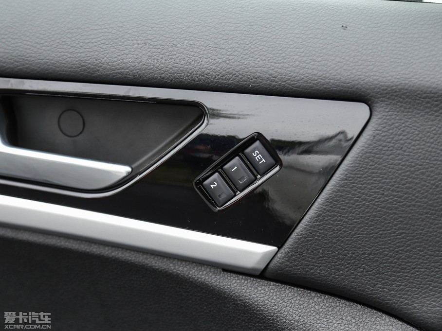 2015|L(fng)L(fng)AX7 2.3L Ԅ