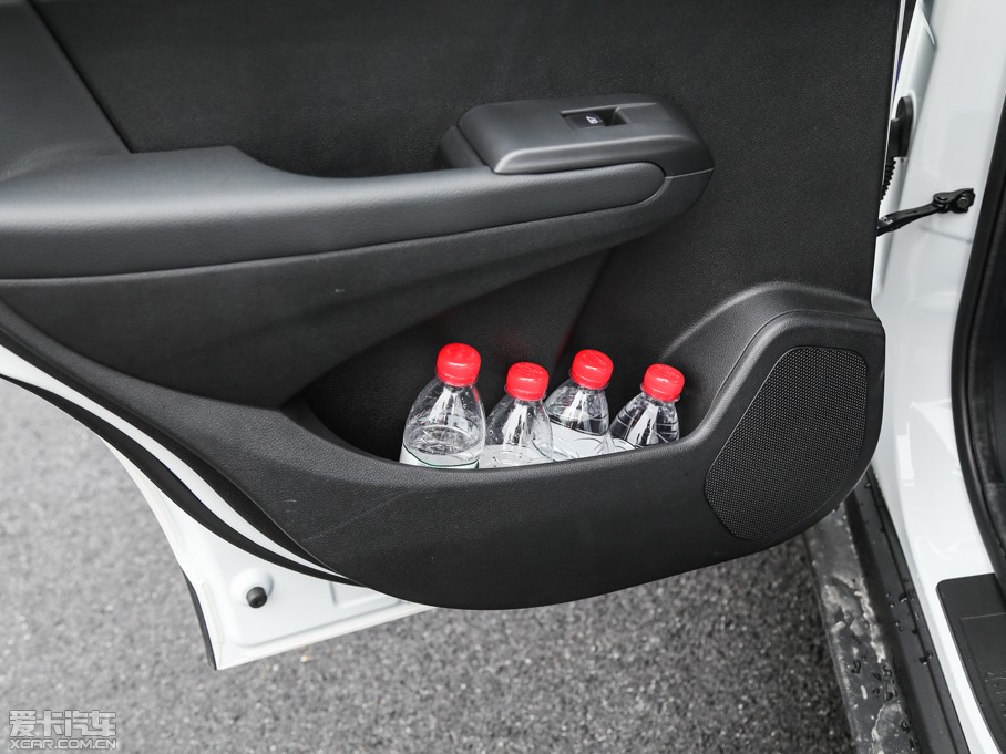 2015|L(fng)L(fng)AX7 2.3L Ԅ