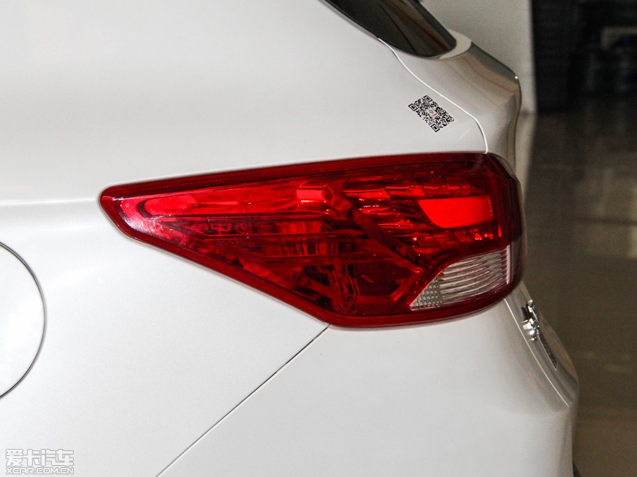 2015|L(fng)L(fng)AX7 2.3L Ԅ(dng)