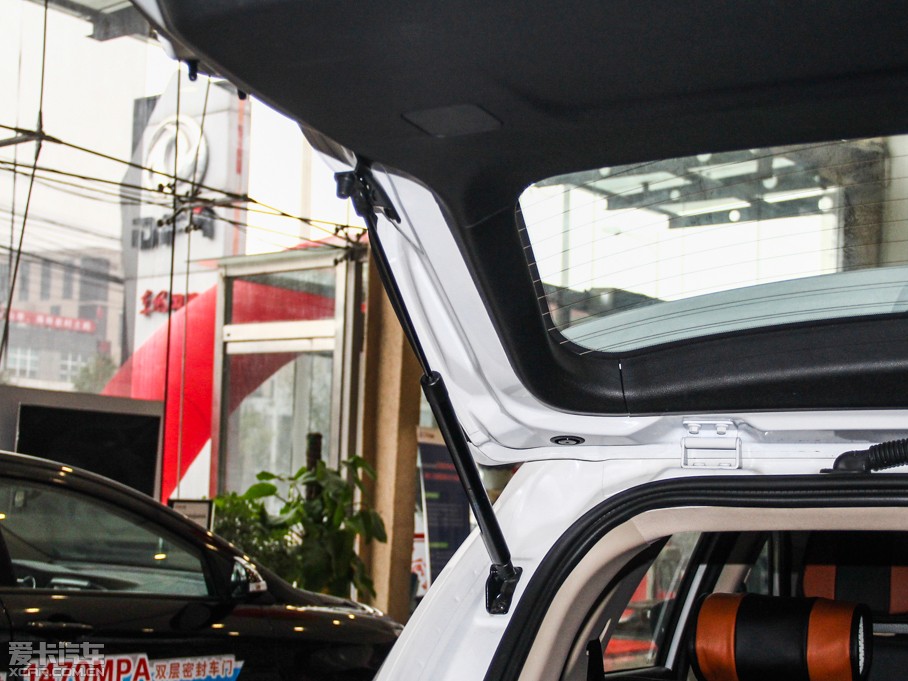 2015|L(fng)L(fng)AX7 2.3L Ԅ