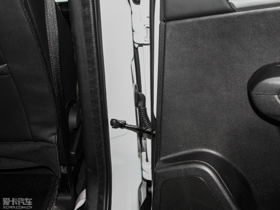 2015|L(fng)L(fng)AX7 2.3L Ԅ