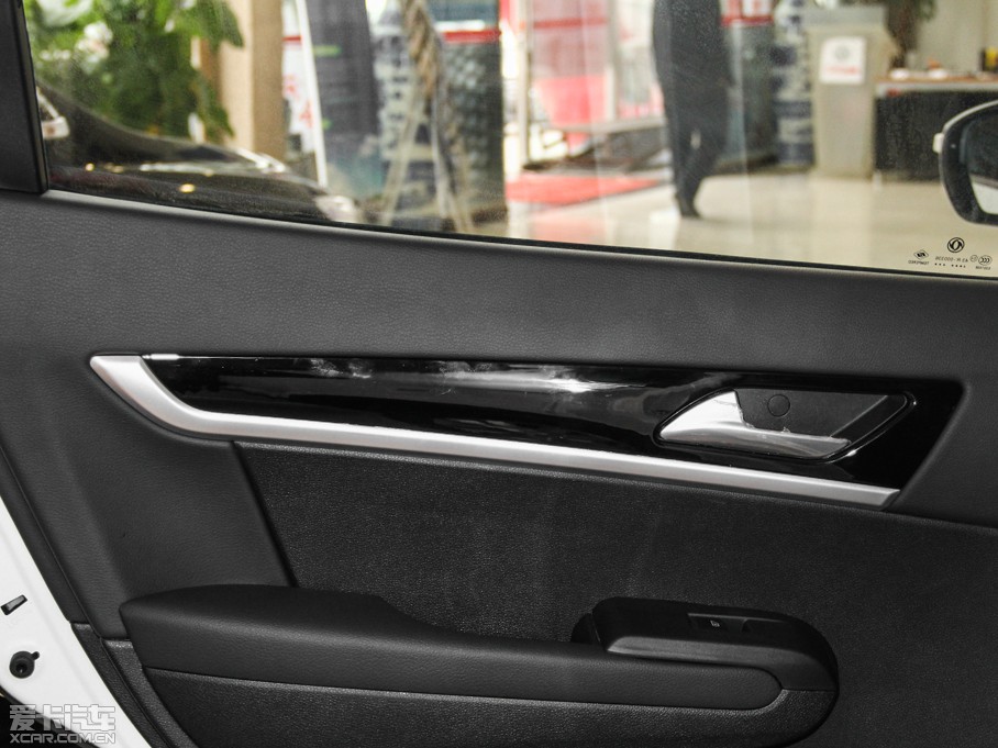 2015|L(fng)L(fng)AX7 2.3L Ԅ(dng)