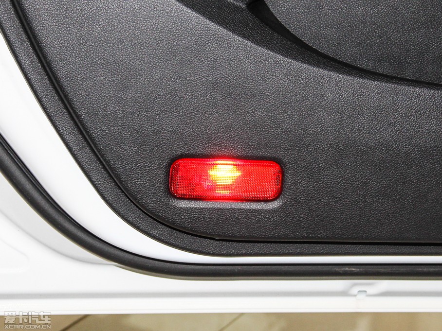 2015|L(fng)L(fng)AX7 2.3L Ԅ(dng)