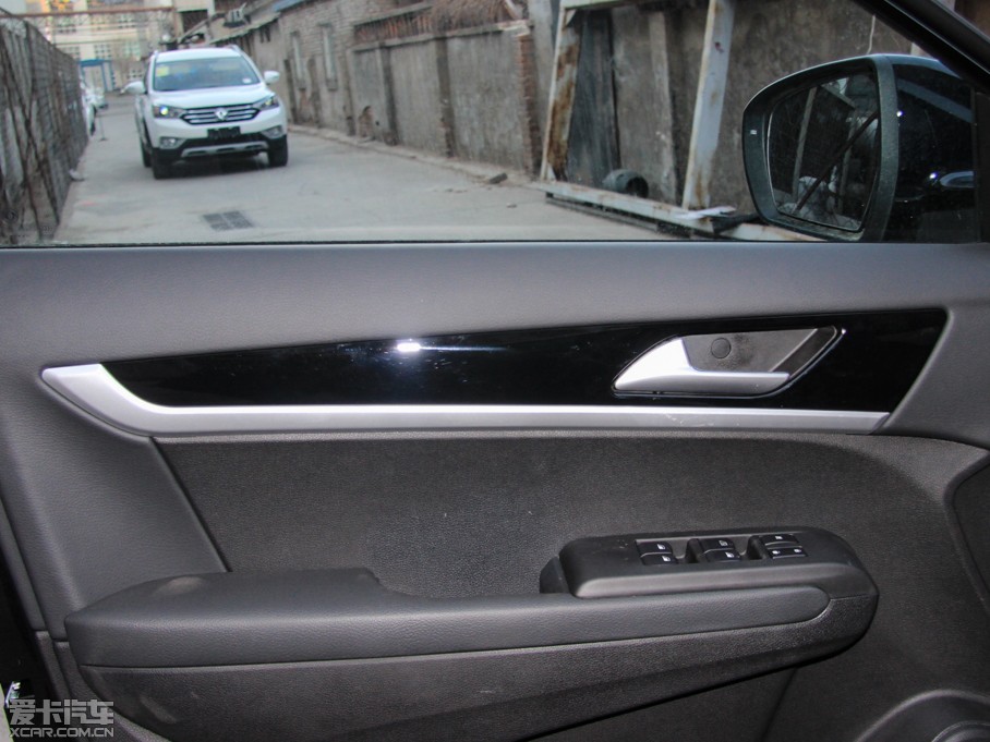 2015|L(fng)L(fng)AX7 2.0L ք(dng)ǐ