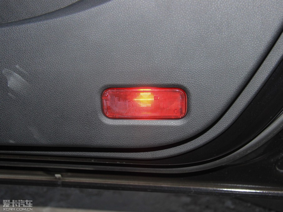 2015|L(fng)L(fng)AX7 2.0L ք(dng)ǐ