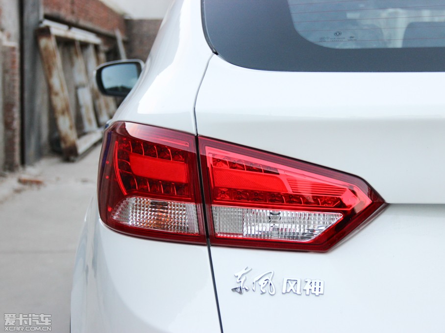 2015|L(fng)L(fng)AX7 2.0L Ԅ(dng)ǐ