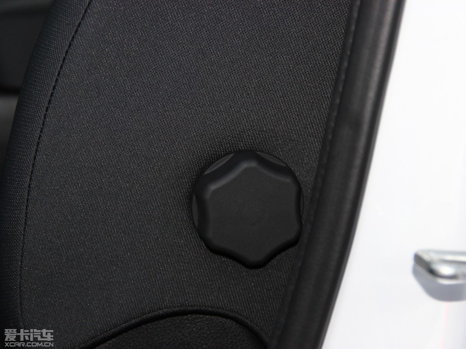 2015|L(fng)L(fng)AX7 2.0L Ԅ(dng)ǐ