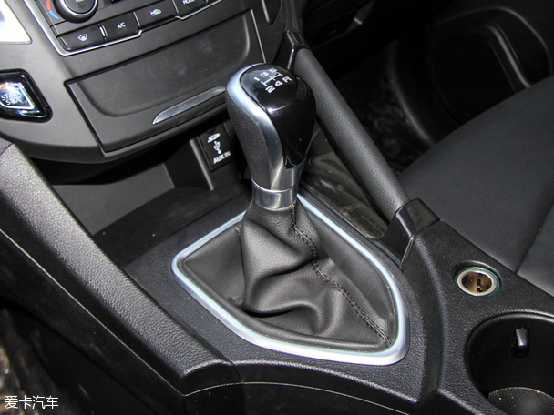 東風風神2015款風神AX7