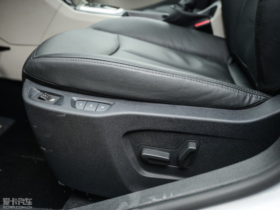 2015���L��L60 1.8L �Ԅ������