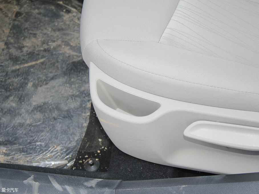 2015L(fng)L60 1.8L Ԅ