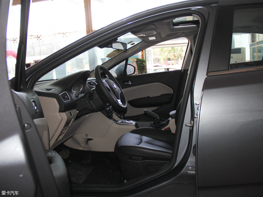 2015L(fng)L60 1.8L Ԅ