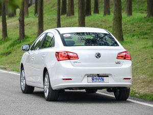 2015款1.8L 自动新睿型 左后45度