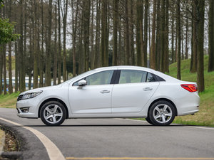 2015款1.8L 自动新睿型 正侧（左）