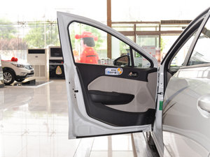 2015款1.8L 手动新享型 驾驶位车门