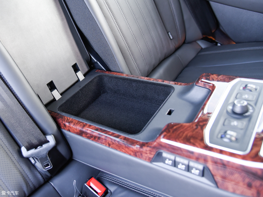 2016|L(fng)A9 1.8T ԄŞ