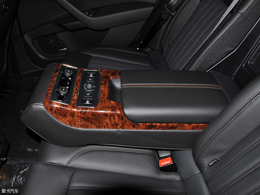 2016��|�LA9 1.8T �Ԅ����F��