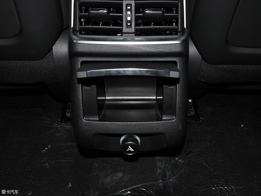 2016��|�L(f��ng)A9 1.8T �Ԅ�(d��ng)���F��