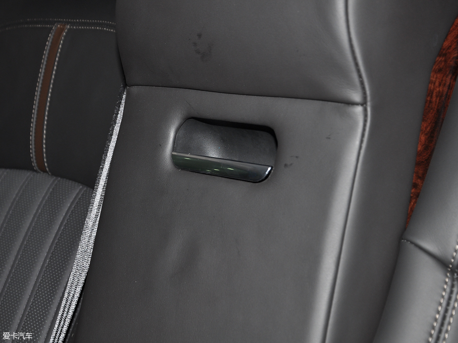 2016��|�LA9 1.8T �Ԅ����F��