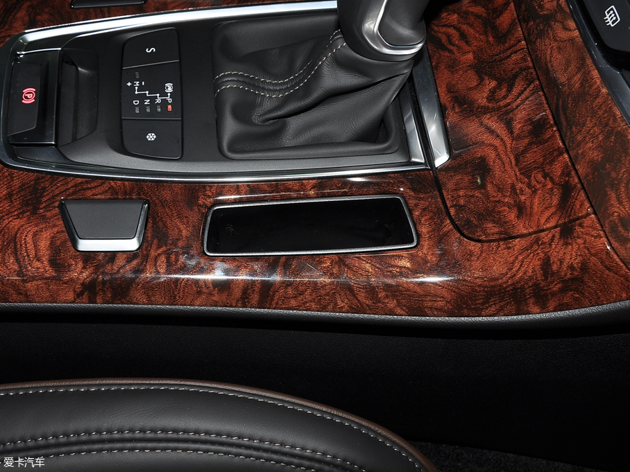 2016��|�LA9 1.8T �Ԅ����F��