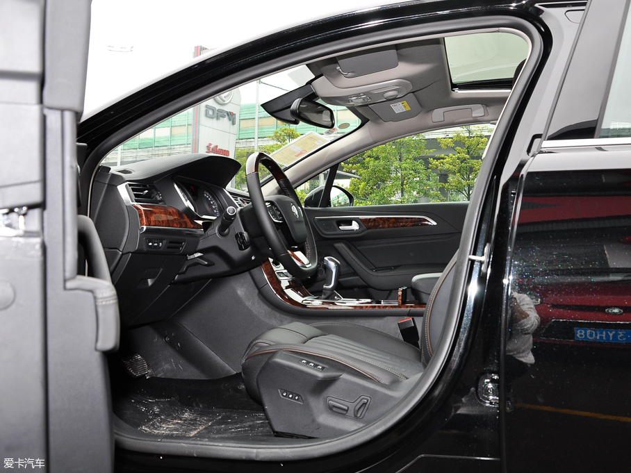 2016��|�LA9 1.8T �Ԅ����F��