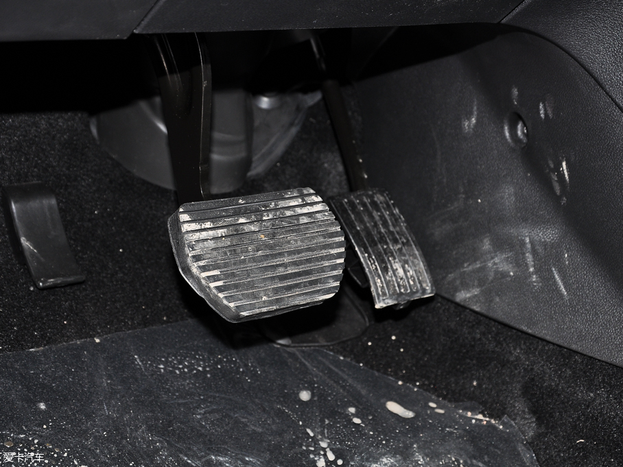 2016��|�LA9 1.8T �Ԅ����F��