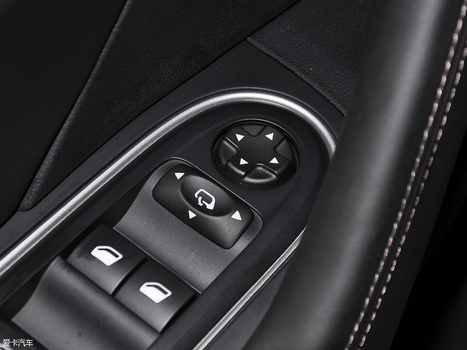 2016��|�LA9 1.8T �Ԅ����F��