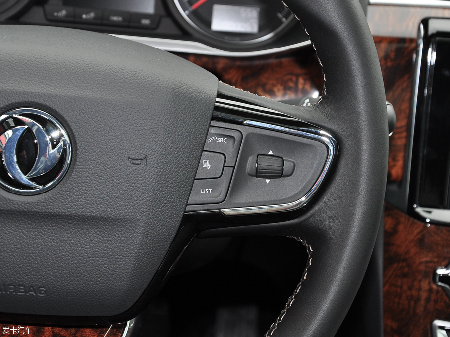 2016��|�LA9 1.8T �Ԅ����F��