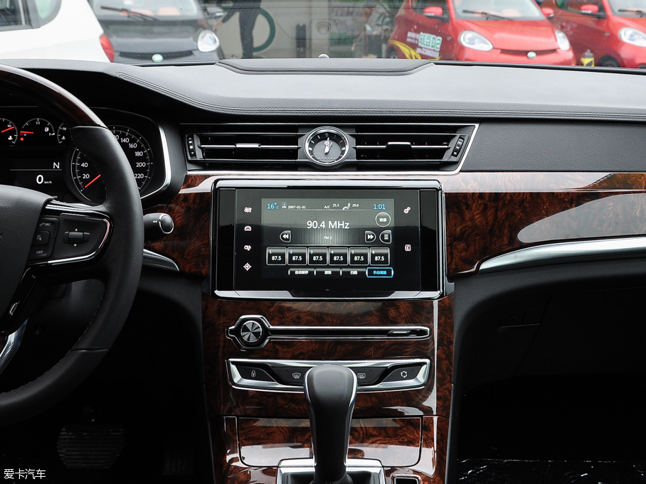 2016��|�LA9 1.8T �Ԅ����F��