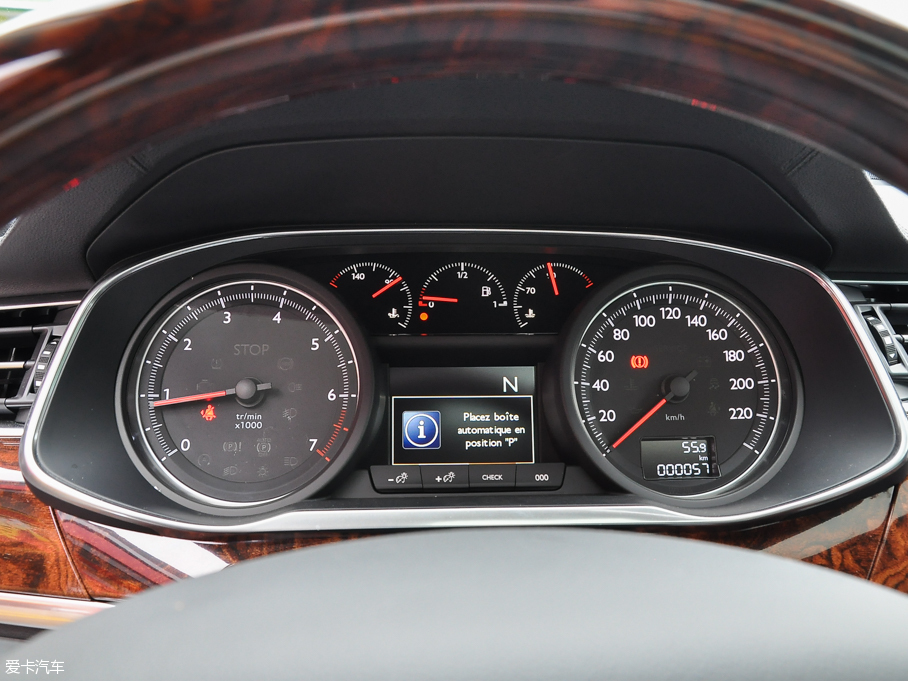 2016��|�LA9 1.8T �Ԅ����F��