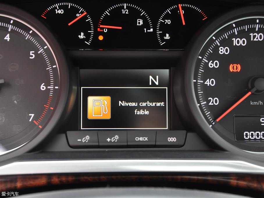 2016��|�LA9 1.8T �Ԅ����F��