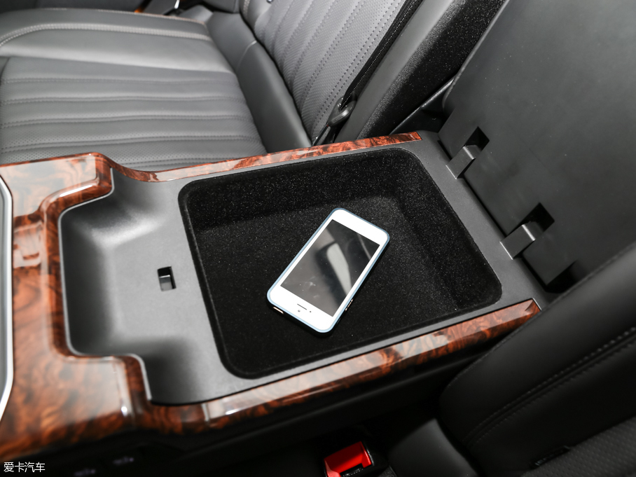 2016��|�LA9 1.8T �Ԅ���Ş��